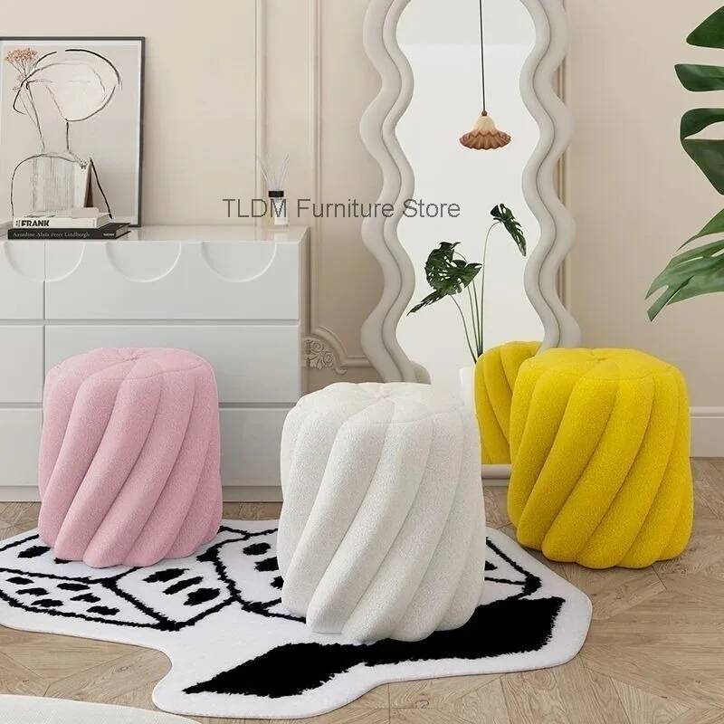 Lamb Wool Pleated Round Stool  - Home Barcelona recension och pris